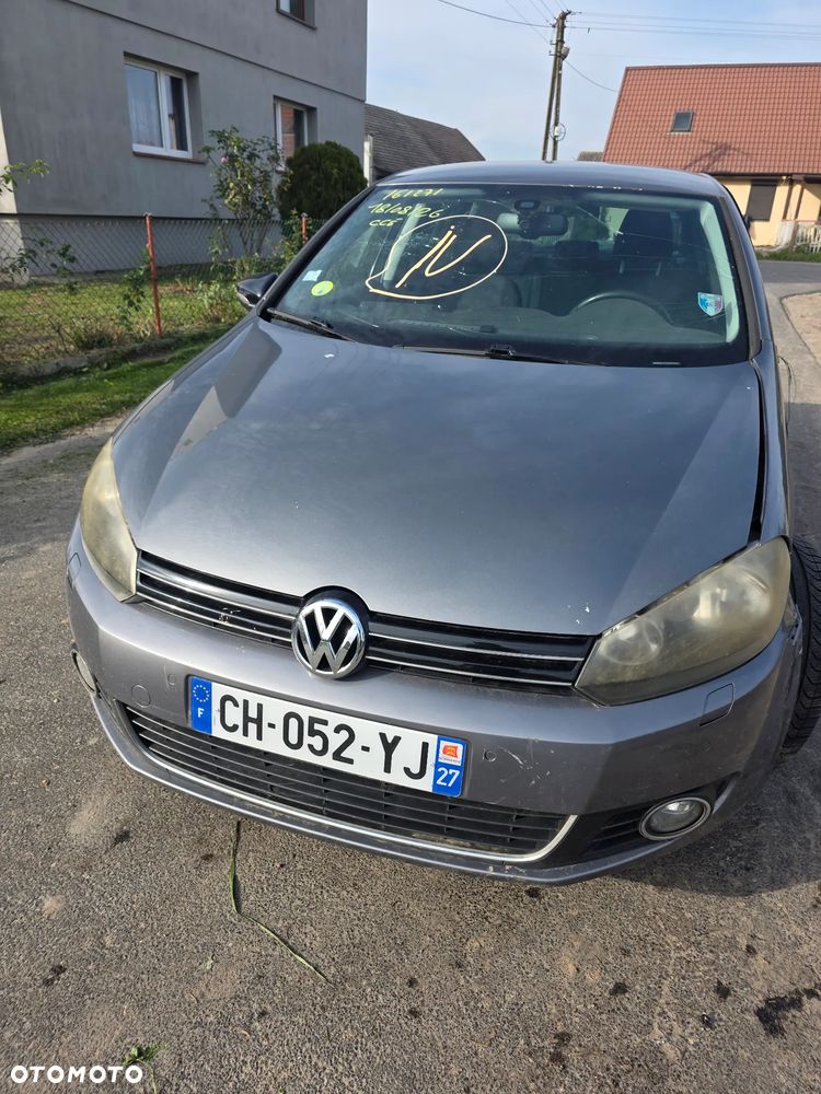 Volkswagen Golf - 10