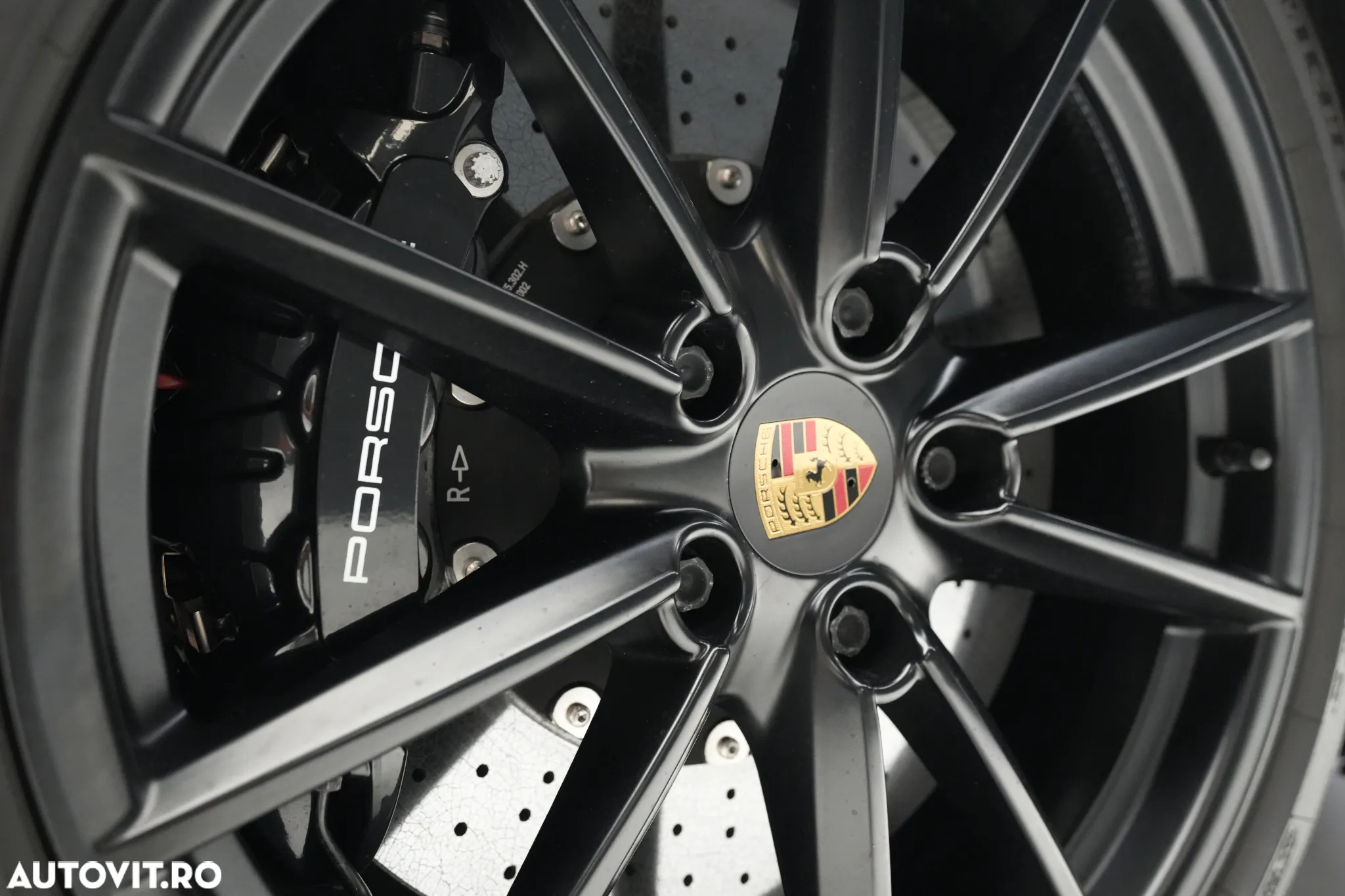 Porsche 911 Targa 4S PDK Heritage Design Edition - 8