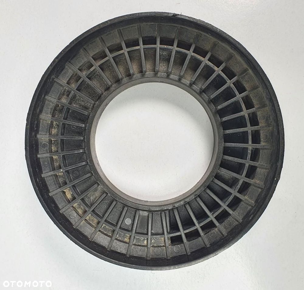 GUMA PODKŁADKA SPRĘŻYNY JAGUAR XE X760 06900584 - 1