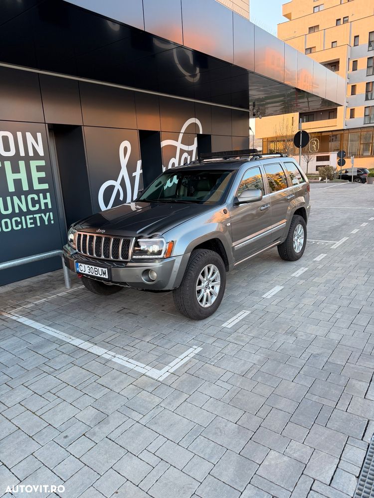 Jeep Grand Cherokee - 14