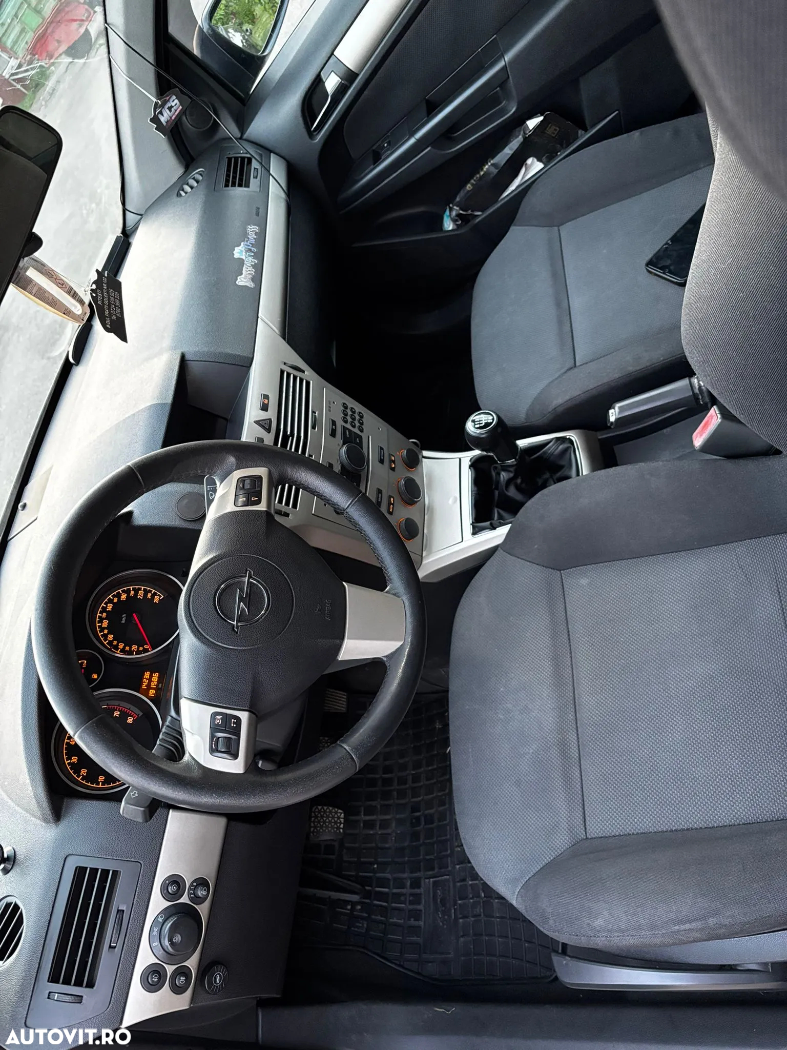 Opel Astra 1.6 - 10