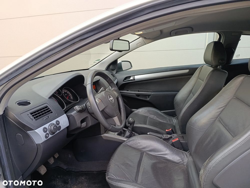 Opel Astra 1.6 Sport - 17