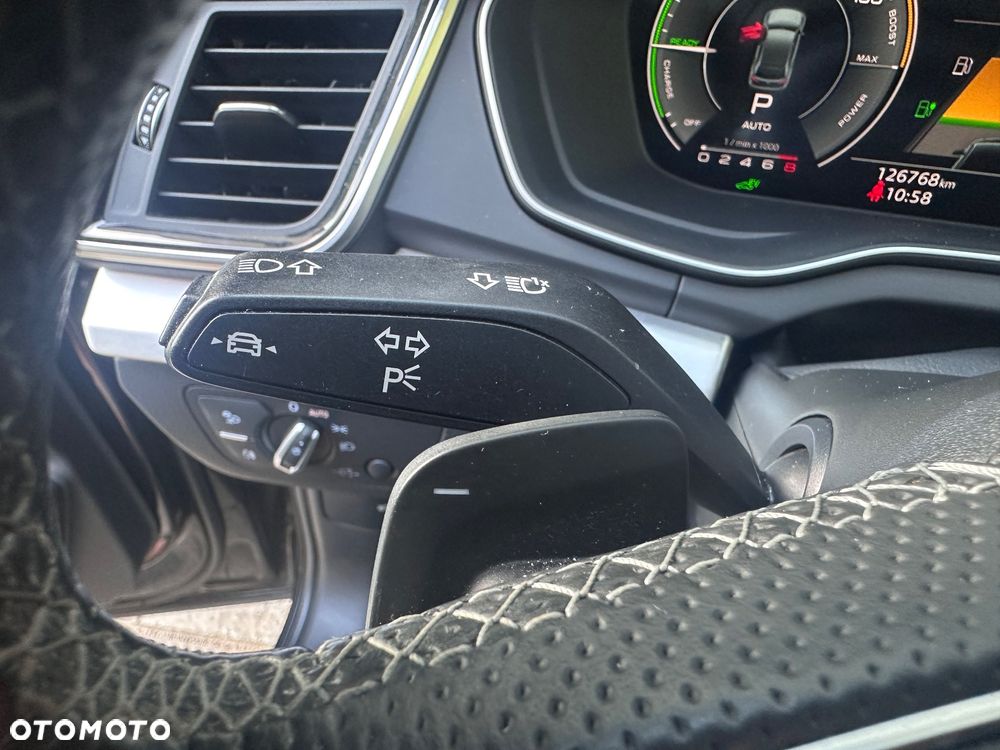 Audi Q5 55 TFSIe quattro S tronic S line - 27