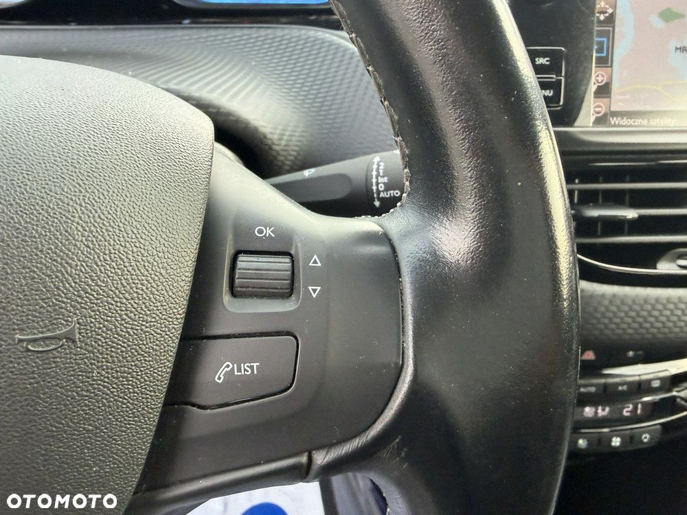 Peugeot 2008 PureTech 110 Stop&Start EAT6 Allure - 25