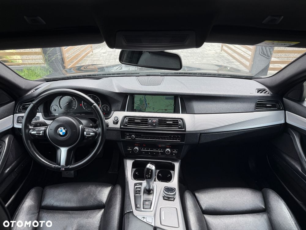 BMW Seria 5 525d Sport-Aut Luxury Line - 4