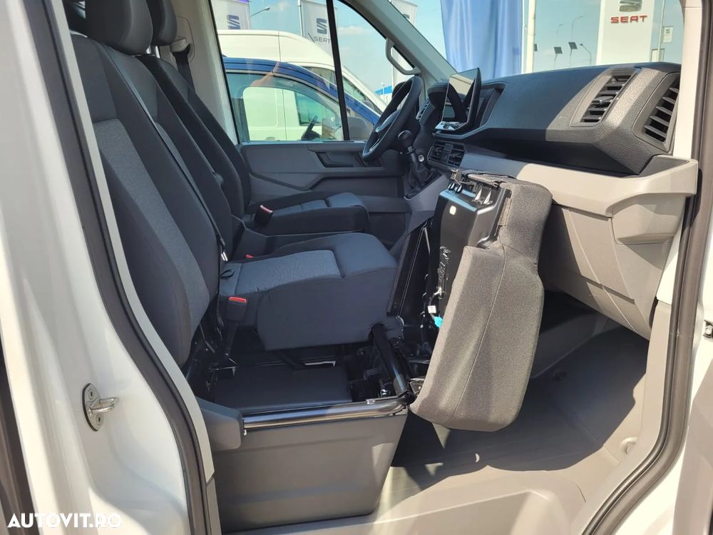 Volkswagen Crafter L3H3 - modelul nou cu tableta - 21