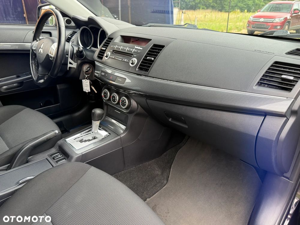 Mitsubishi Lancer - 26