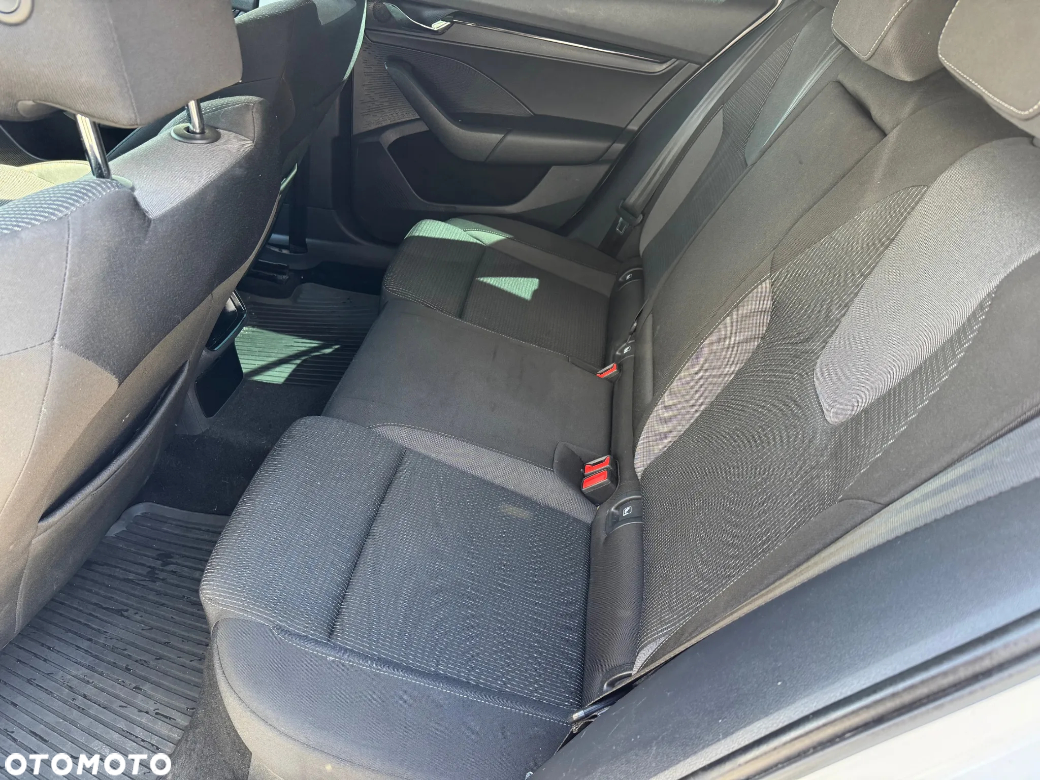 Skoda Octavia 2.0 TDI Ambition DSG - 12