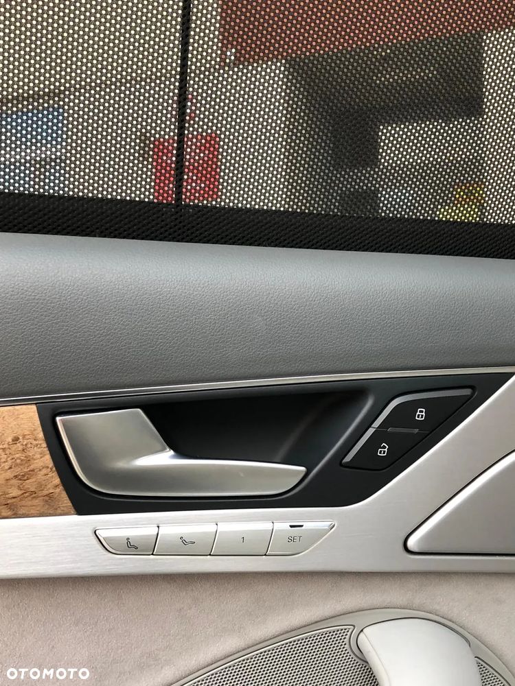 Audi A8 3.0 TDI L Quattro - 3