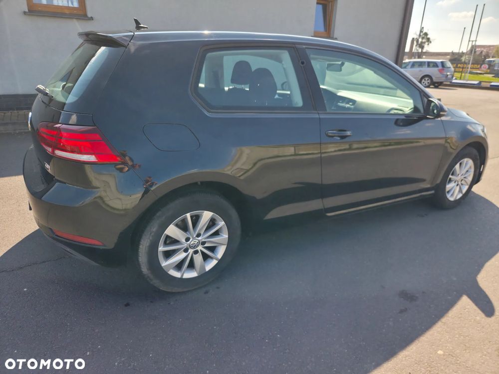 Volkswagen Golf 1.6 TDI BlueMotion Trendline - 11