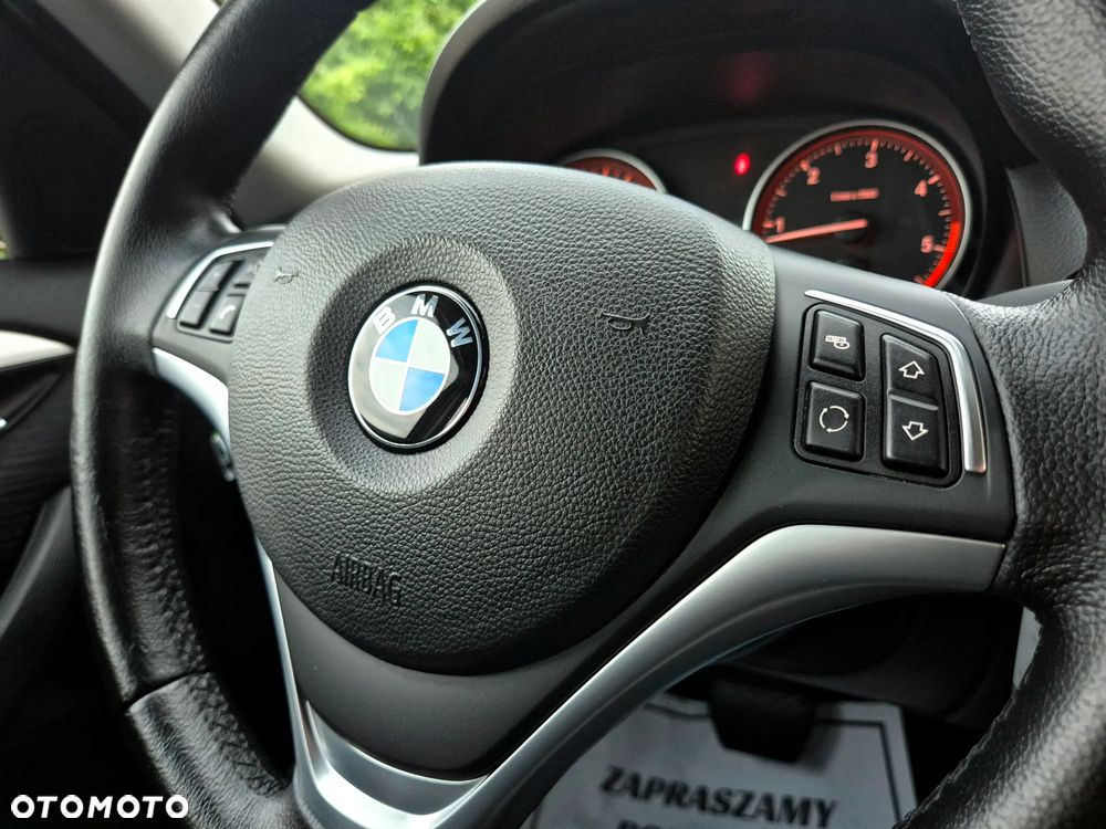 BMW X1 sDrive18d - 24