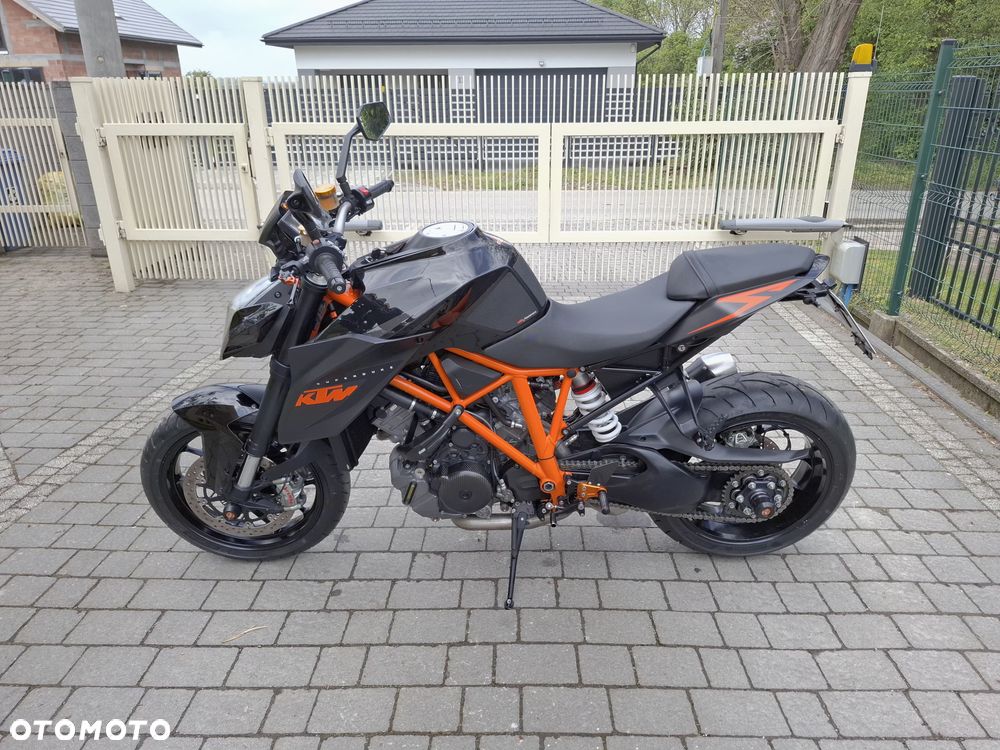 KTM Super Duke - 10