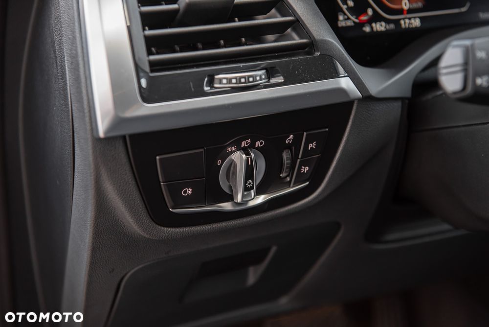 BMW X3 xDrive20d Luxury Line sport - 17