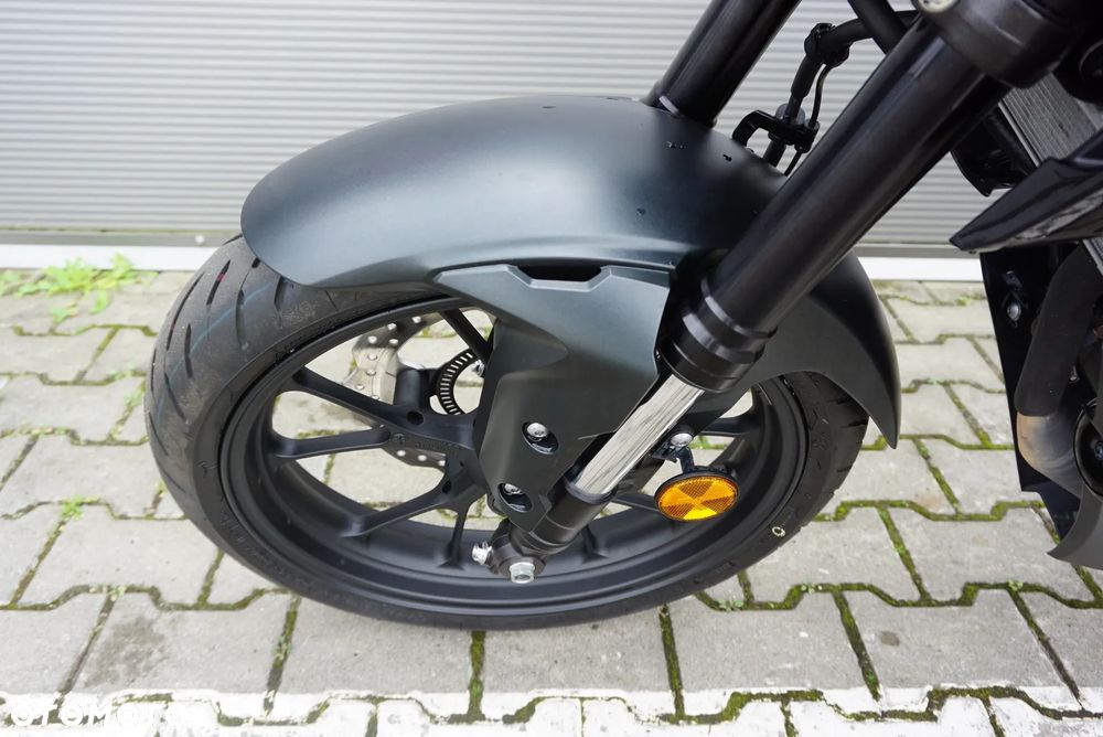 Honda CB - 8
