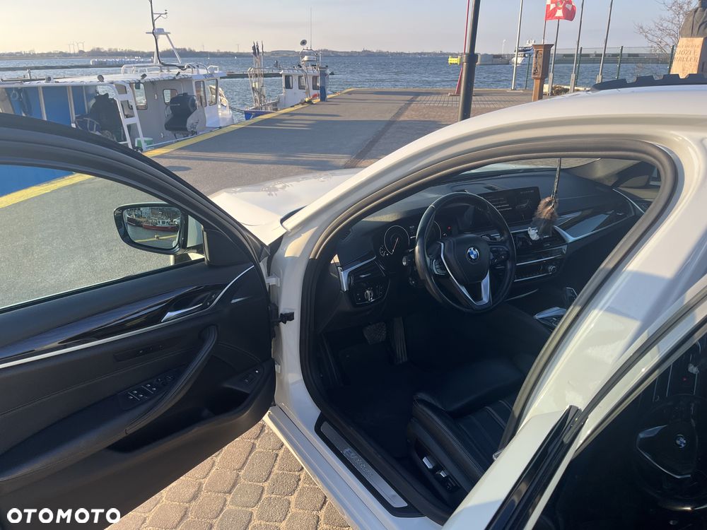 BMW Seria 5 530e iPerformance - 7