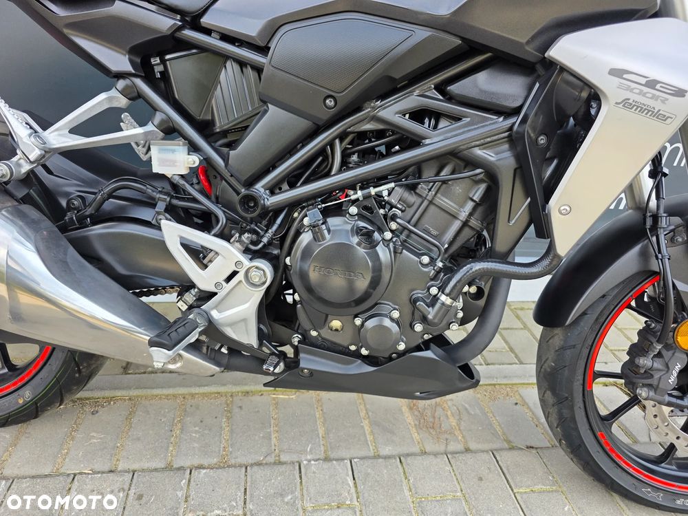Honda CB - 25