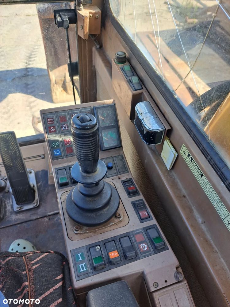 Caterpillar 212 BFT - 8