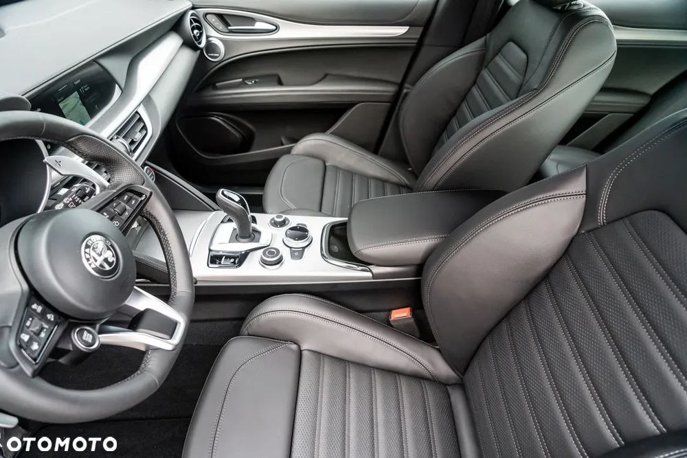 Alfa Romeo Stelvio 2.0 Turbo Veloce Q4 - 32