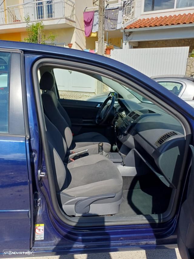 VW Polo 1.4 TDi Confortline - 16