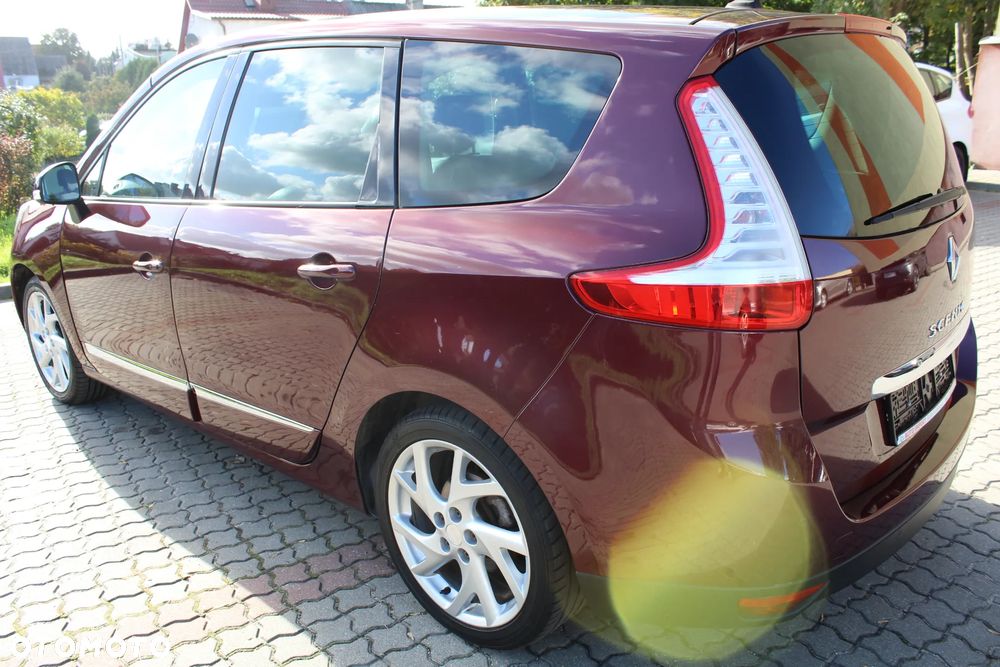 Renault Grand Scenic - 8