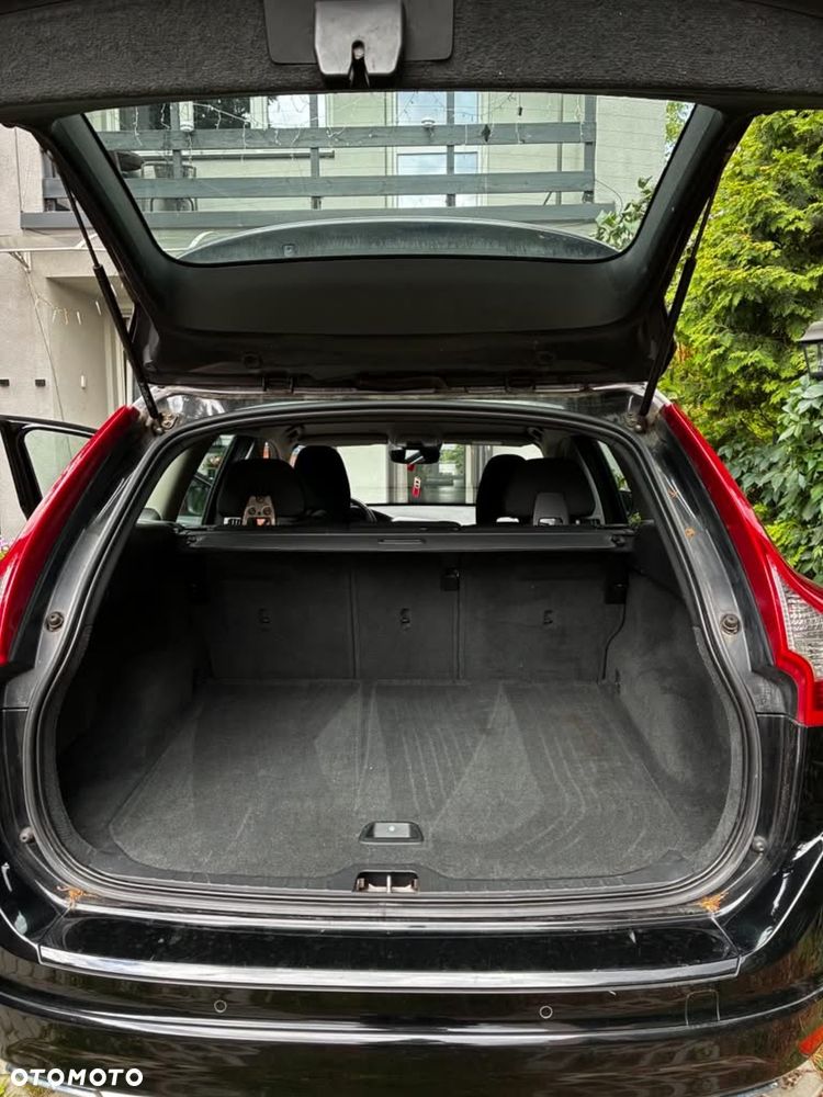 Volvo XC 60 - 8