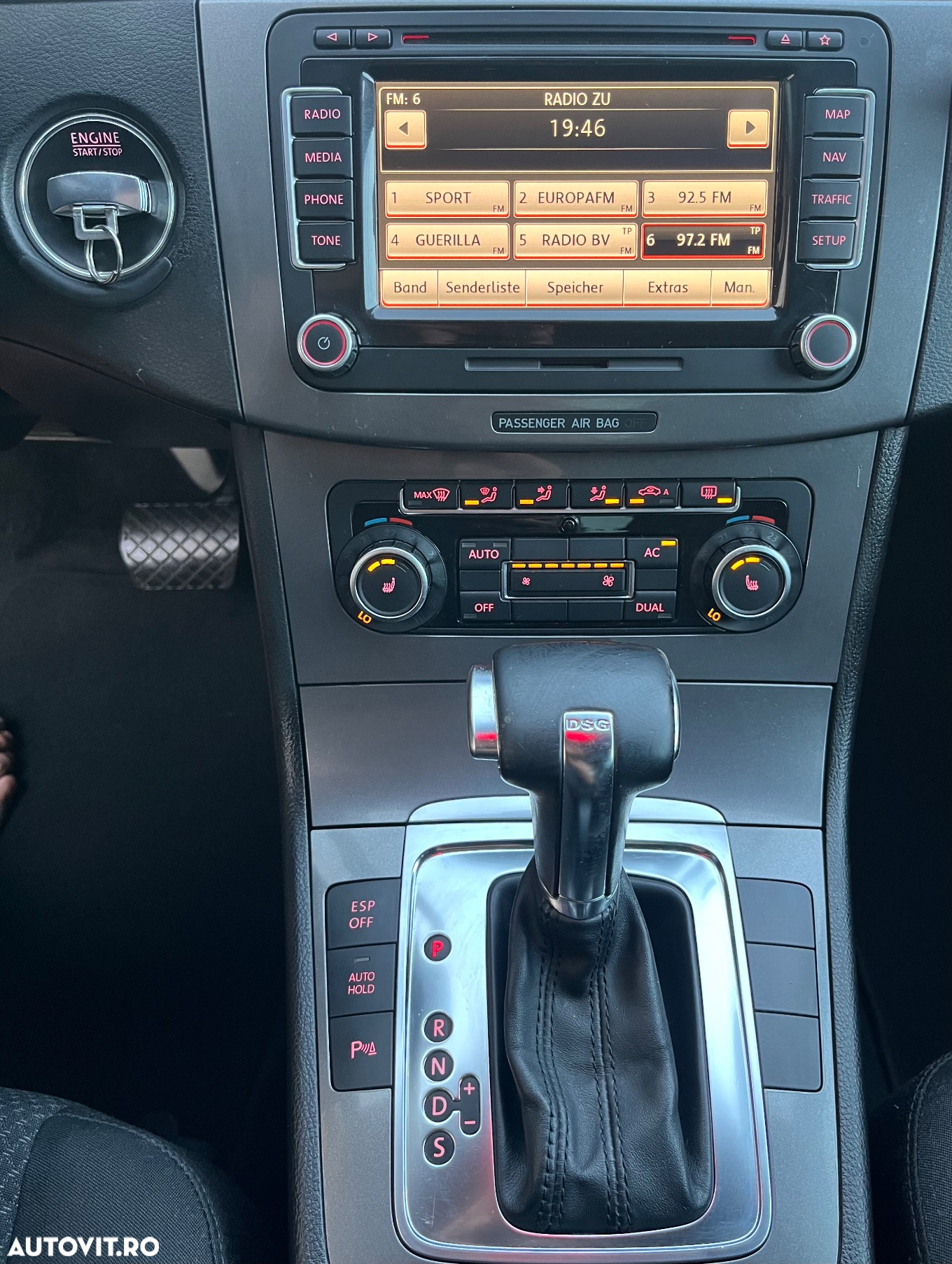 Volkswagen Passat Variant 2.0 TDI Blue TDI DSG Comfortline - 13