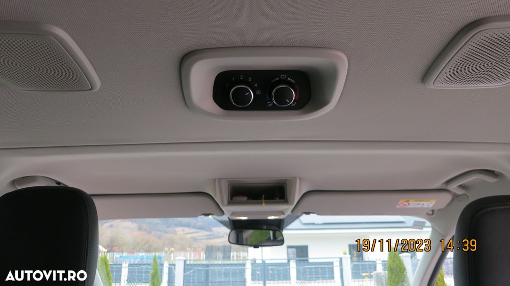 Ford Tourneo Custom Bus 320 2.0 EcoBlue 185 CP L1H1 Sport Aut. - 15