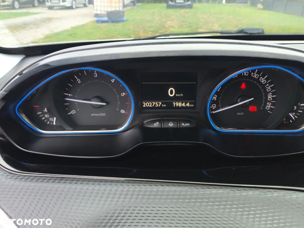 Peugeot 2008 1.6 BlueHDi Crossway S&S - 31