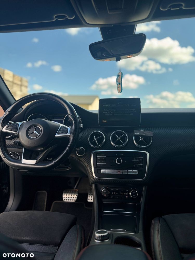Mercedes-Benz Klasa A 220 4-Matic AMG Line - 10