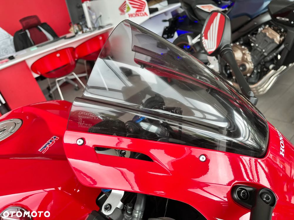 Honda CBR - 16