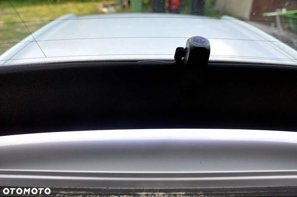 Audi A4 Avant 2.0 TDI - 16