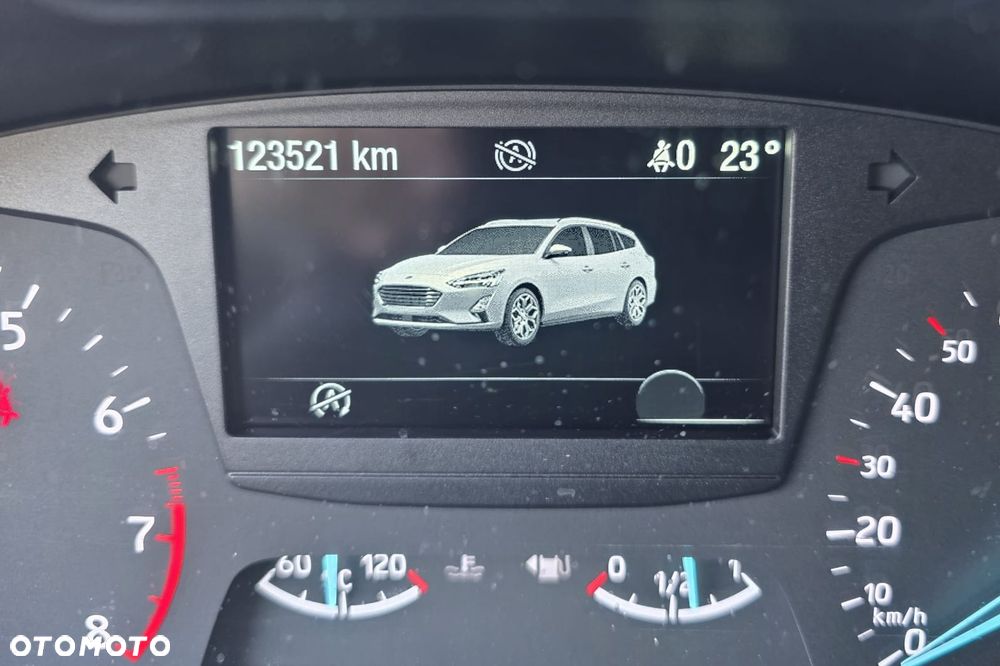 Ford Focus 1.0 EcoBoost Active Business - 11