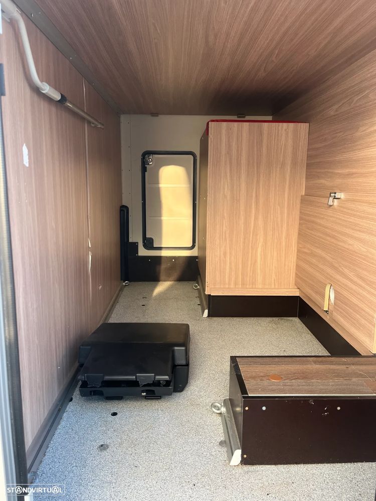 Burstner Travel Van 590 - 6