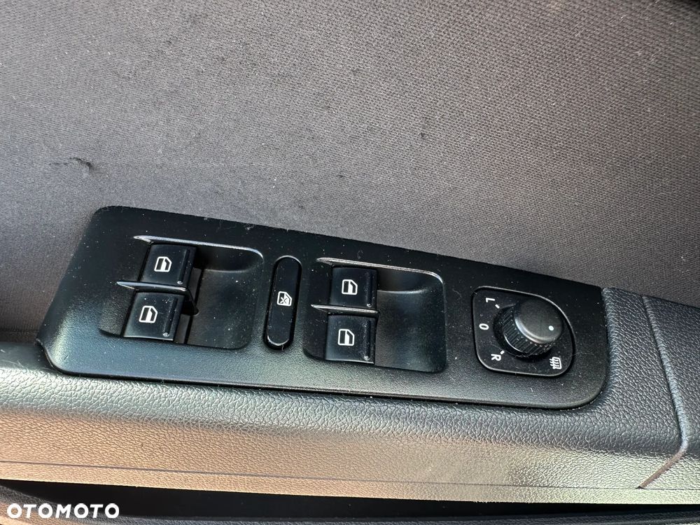 Skoda Superb 2.0 TSI Elegance DSG - 9