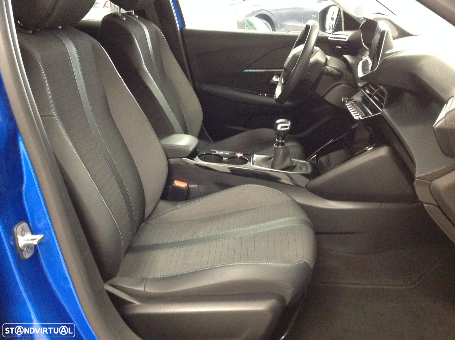 Peugeot 208 1.2 PureTech Allure - 30