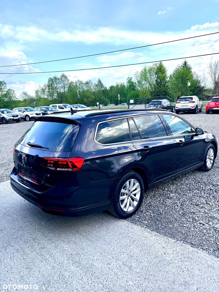 Volkswagen Passat 2.0 TDI SCR DSG Elegance - 3