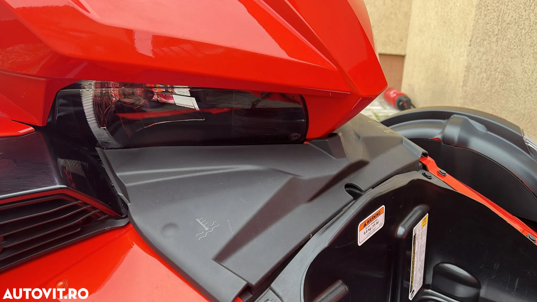 Can-Am Spyder - 23