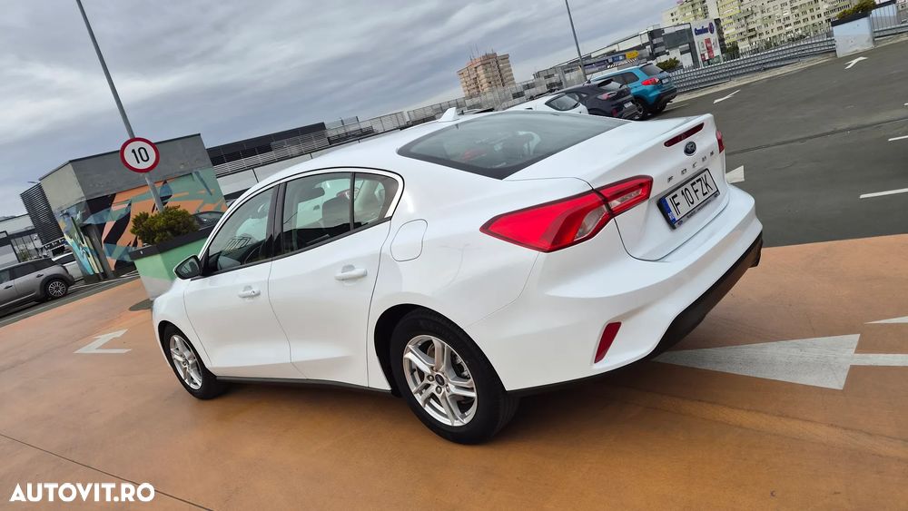 FORD Focus 2019 — imagine 3