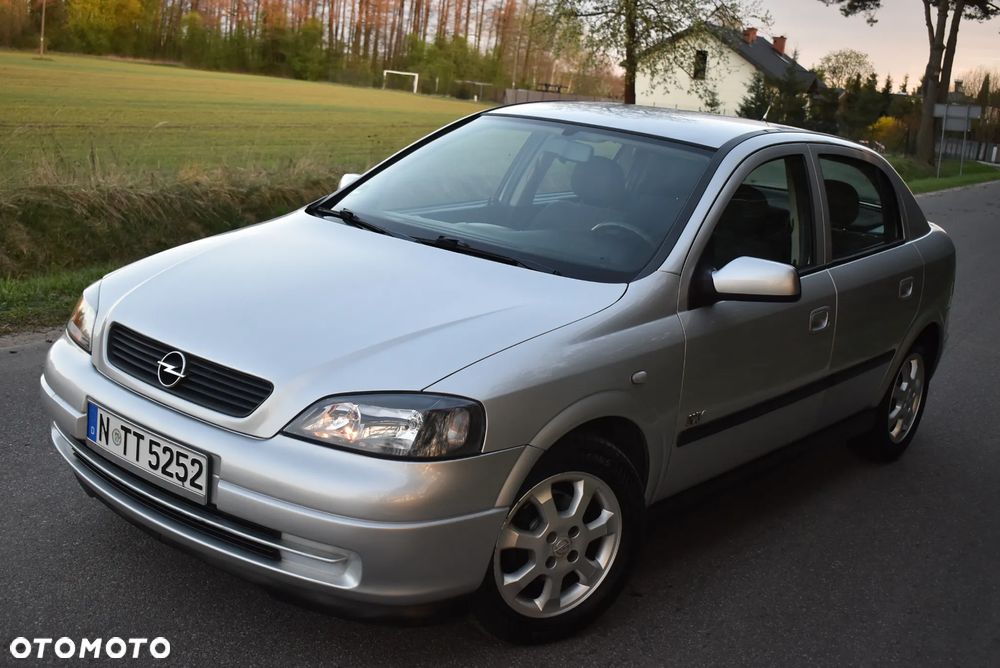 Opel Astra 1.6 NJoy - 1