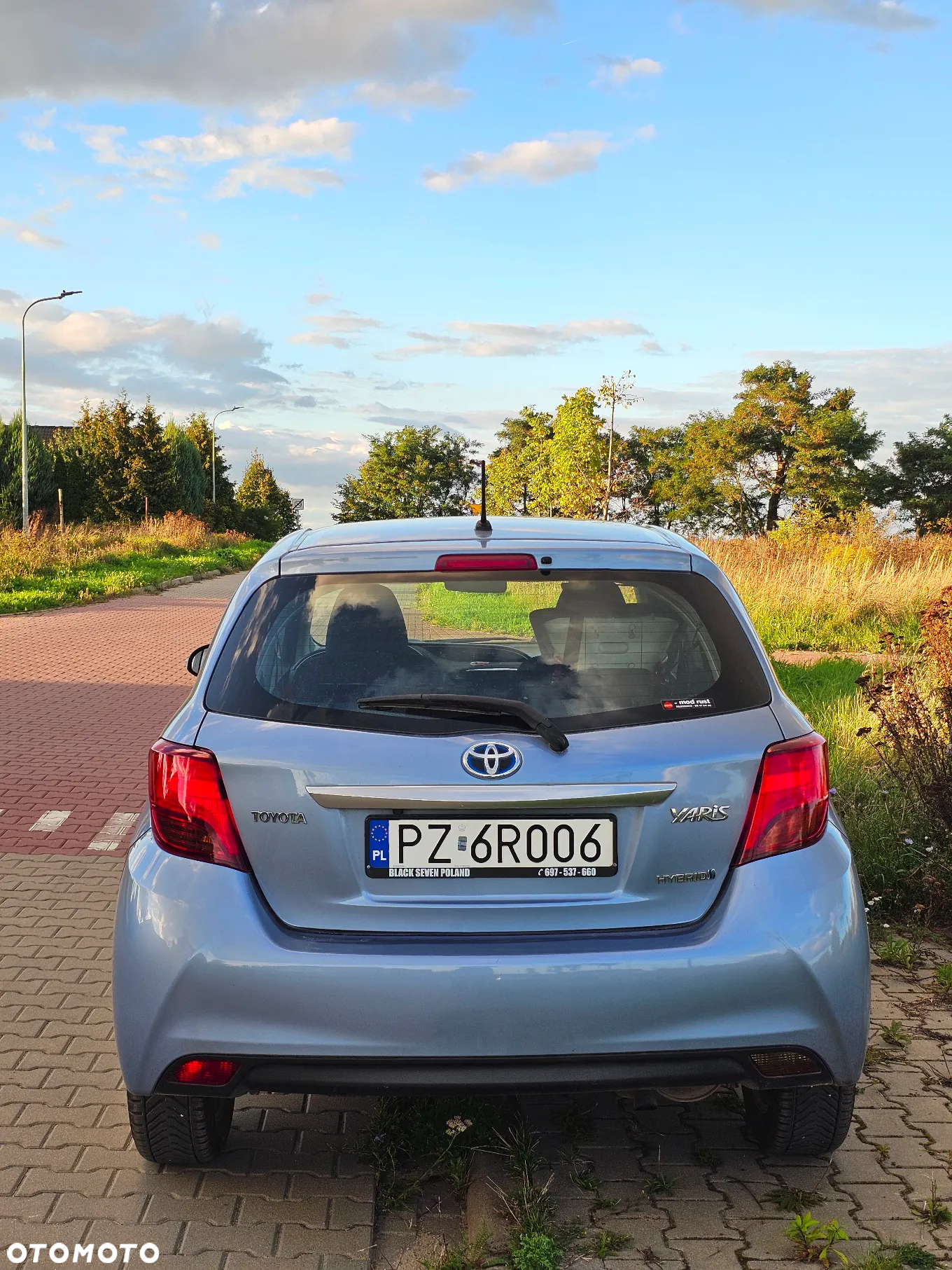 Toyota Yaris Hybrid 1.5 VVT-i - 3