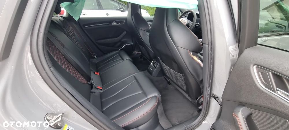 Audi RS3 Sportback S tronic - 12