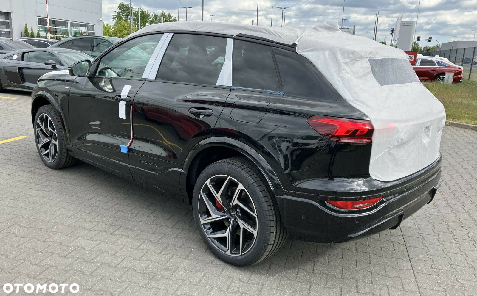 Audi Q6 e-tron - 5