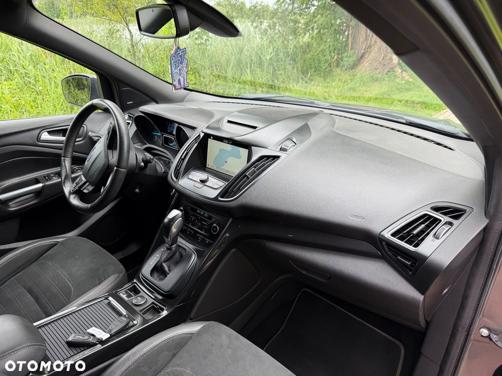 Ford Kuga 2.0 TDCi 4x4 ST-Line - 12