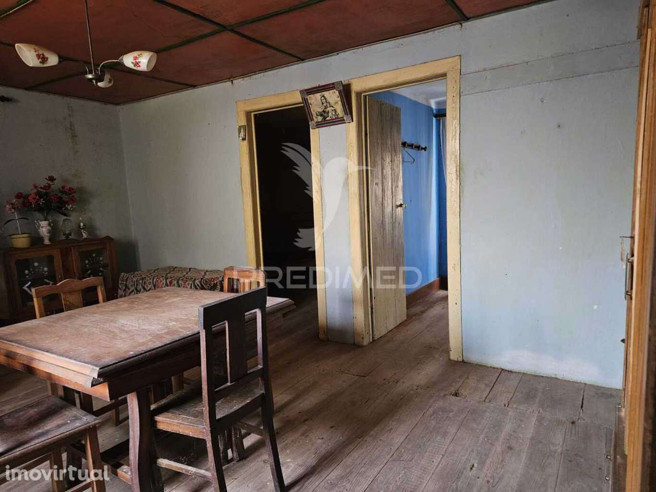 T2 legalizada com terreno - Grande imagem: 4/13