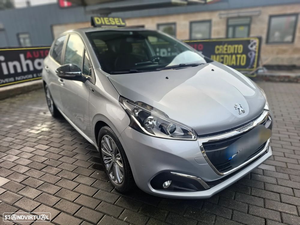 Peugeot 208 1.6 BlueHDi Style - 1