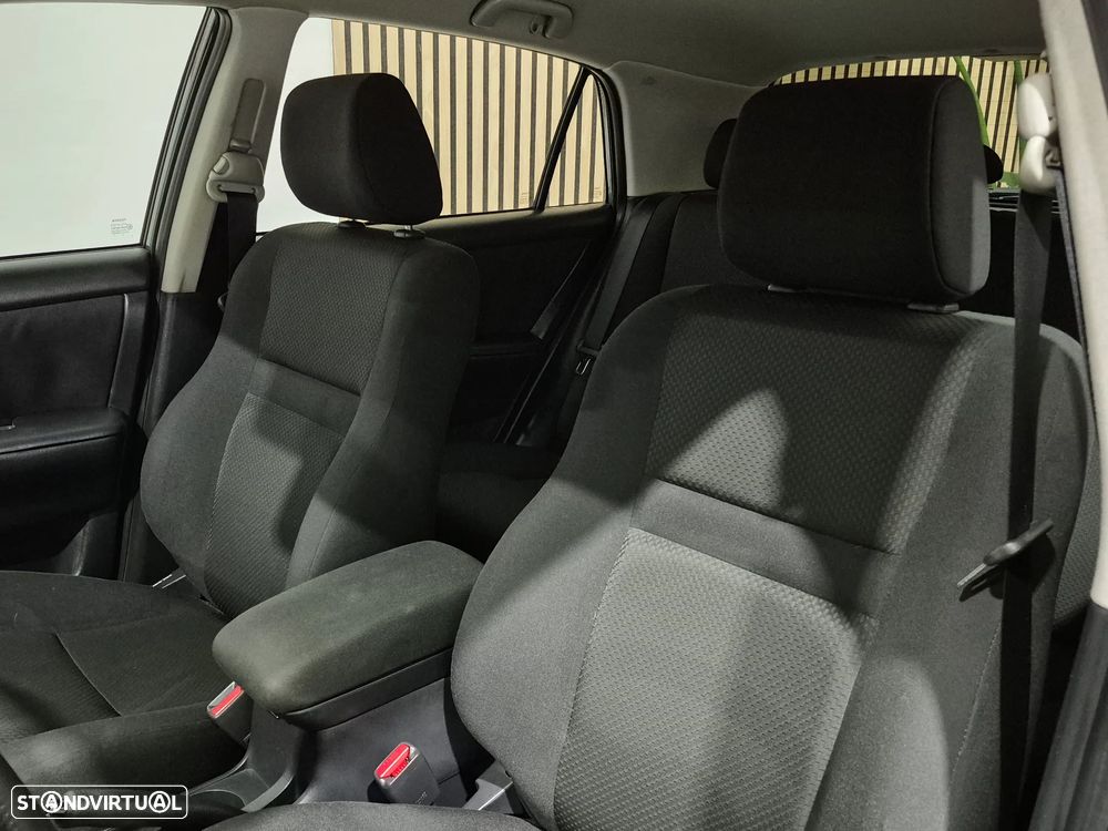 Toyota Corolla 1.4 D-4D MMT Sol - 23