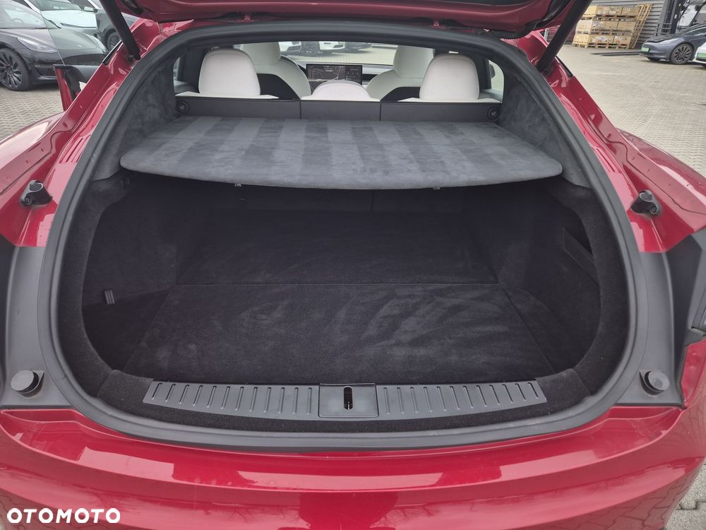 Tesla Model S Plaid - 18