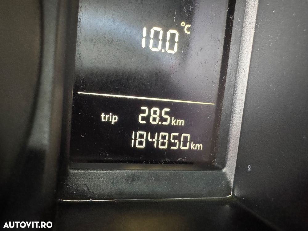 Volkswagen Golf 1.6 Highline - 18