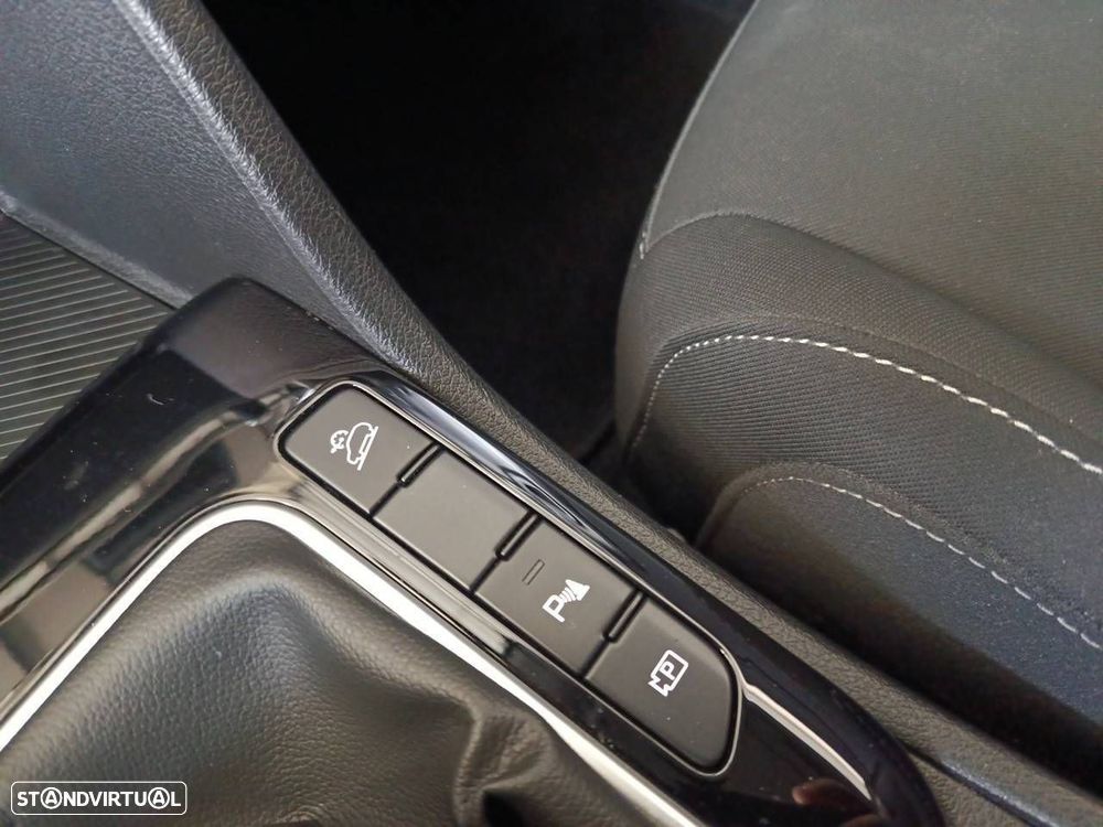 Kia Sportage 1.6 T-GDI Drive - 22