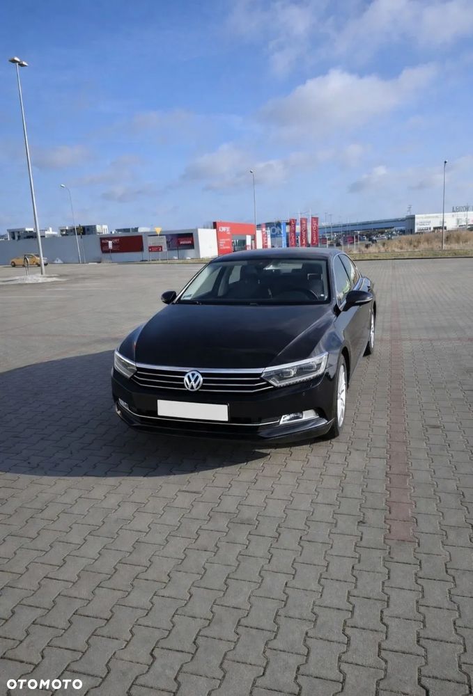 Volkswagen Passat 2.0 TDI SCR Comfortline - 1
